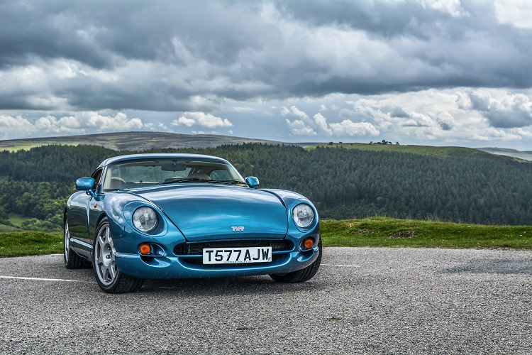 10-most-expensive-cars-and-their-protection-tips-from-theft