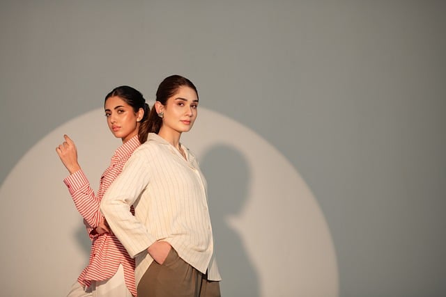 What should employees do if they feel singled out about clothing choices in the workplace